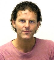 Peter vil bevare egne tænder hele livet